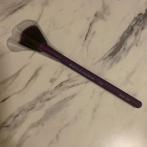 Royal and Langnickel - MODA Fan Brush